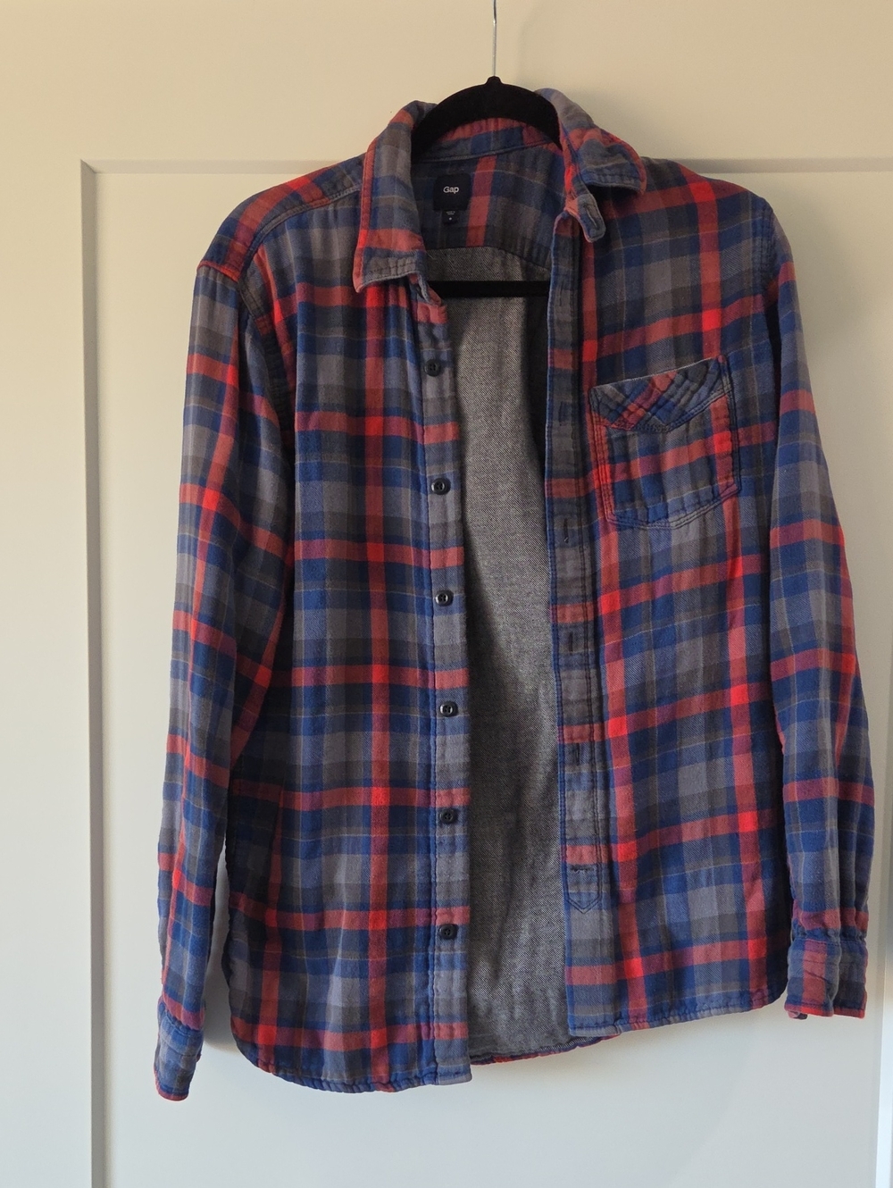 GAP Red and Blue Plaid Long-Sleeve Button-Down Shirt